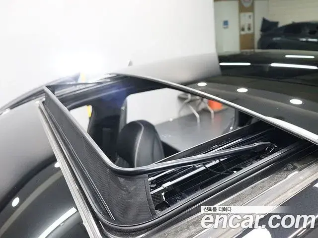 Genesis G90 2022 — ფოტო 16/20