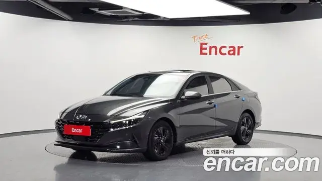Hyundai Avante 2022 — Фото 1/20