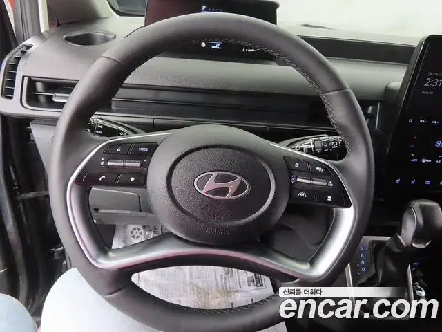 Hyundai Staria 2024 — Фото 9/20