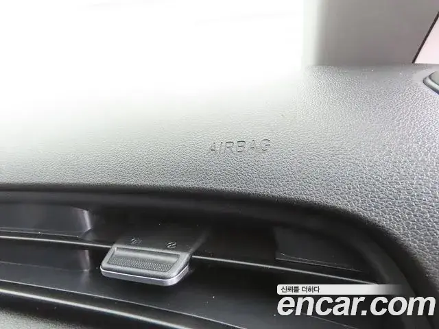 Hyundai Staria 2024 — Фото 13/20