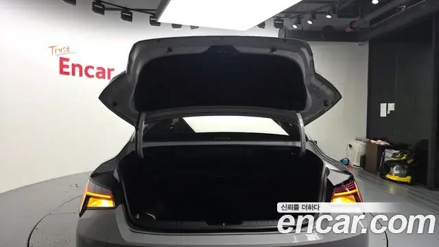 Hyundai The New Avante Hybrid 2023 — Şəkil 10/32