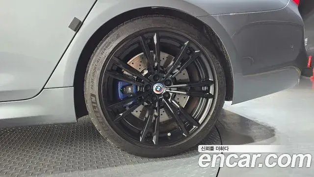 BMW M5 2019 — Şəkil 7/34