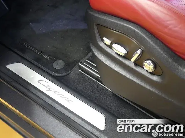 Porsche Cayenne 2019 — ფოტო 19/20