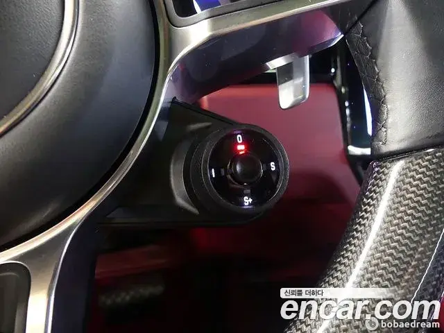 Porsche Cayenne 2019 — ფოტო 10/20