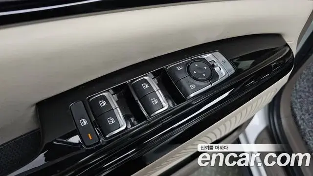 Kia Carnival 2022 — Фото 13/20