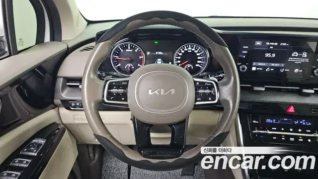 Kia Carnival 2022 — Фото 15/20