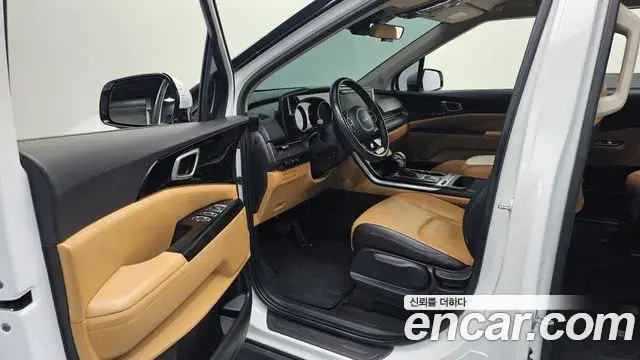 Kia Carnival 2023 — Фото 10/20