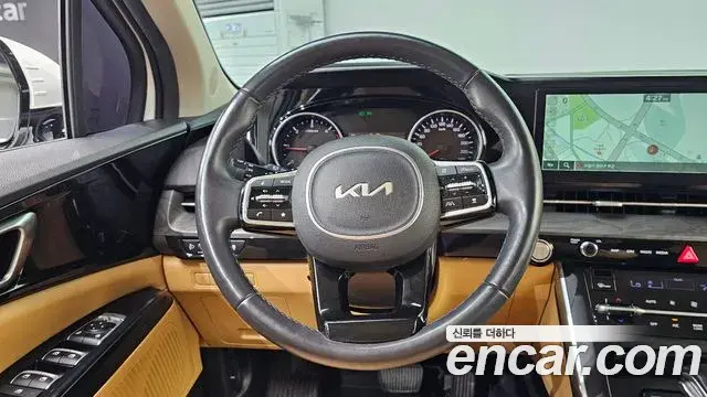 Kia Carnival 2023 — Фото 13/20