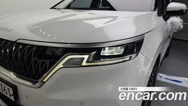 Kia Carnival 2023 — Şəkil 3/30