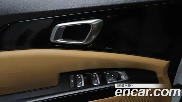 Kia Carnival 2023 — Şəkil 12/30