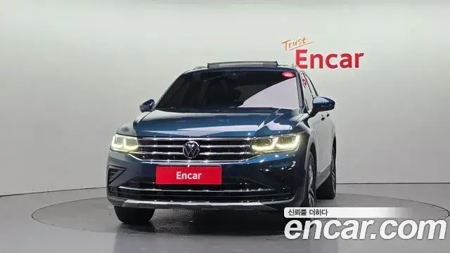 Volkswagen Tiguan 2023 — Photo 16/33
