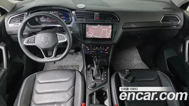 Volkswagen Tiguan 2023 — Photo 19/33