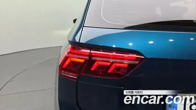 Volkswagen Tiguan 2023 — Photo 33/33