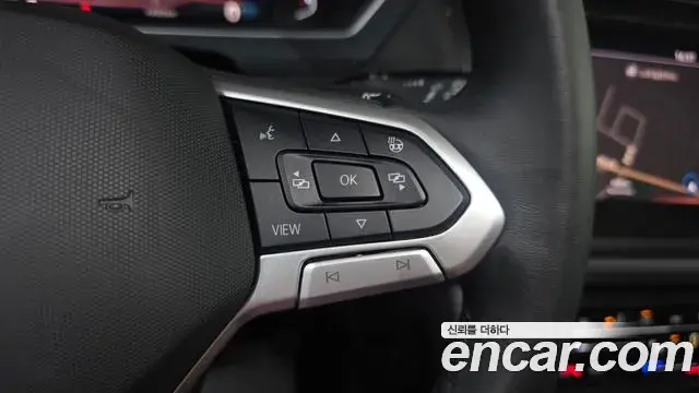 Volkswagen Tiguan 2023 — Photo 2/33