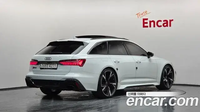 Audi RS6 2021 — Photo 25/34