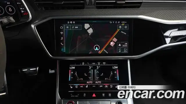 Audi RS6 2021 — Photo 26/34