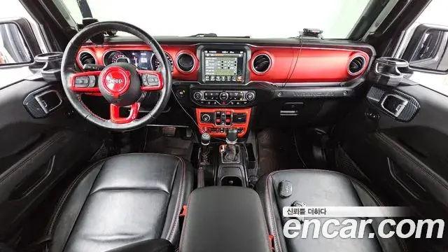 Jeep Wrangler 2021 — Photo 19/28