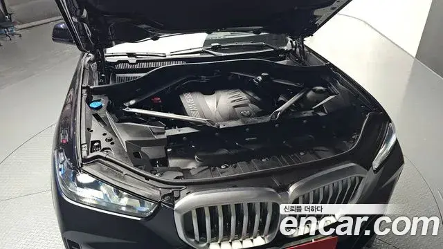 BMW X5 2025 — Şəkil 27/35