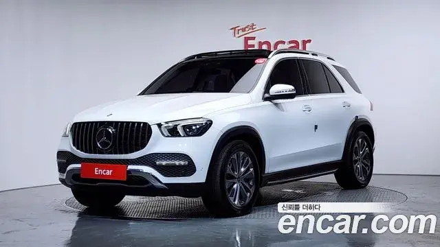 Mercedes-Benz GLE-Class 2022 — Şəkil 17/20
