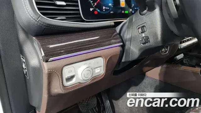 Mercedes-Benz GLE-Class 2022 — Şəkil 14/20