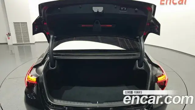 Kia K8 2021 — ფოტო 9/36