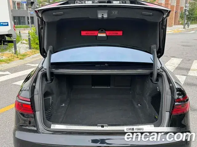 Audi S8 2020 — ფოტო 10/20