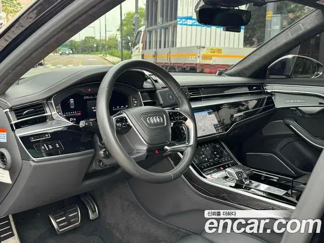 Audi S8 2020 — ფოტო 2/20