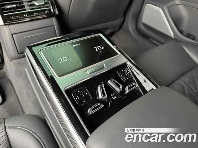 Audi S8 2020 — ფოტო 9/20