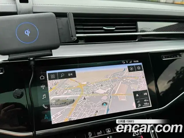Audi S8 2020 — ფოტო 14/20