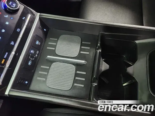 Hyundai Santa Fe 2023 — Şəkil 19/20