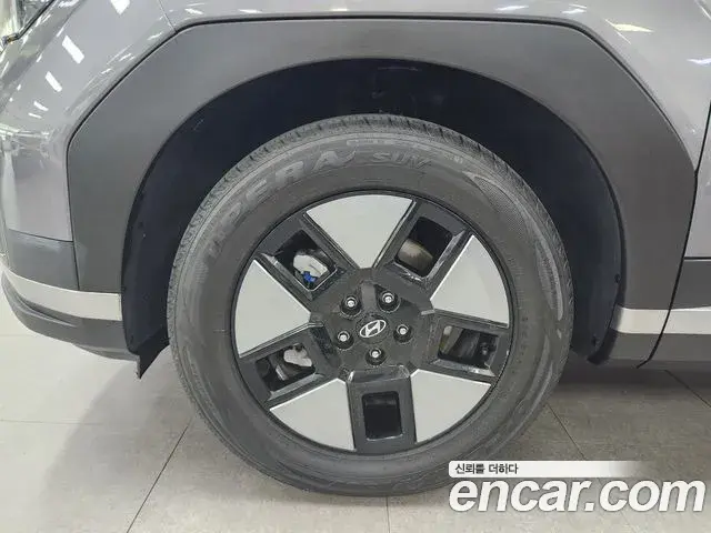 Hyundai Santa Fe 2023 — Şəkil 18/20