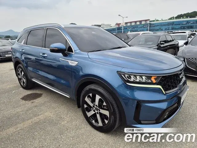 Kia Sorento 2023 — Фото 3/20