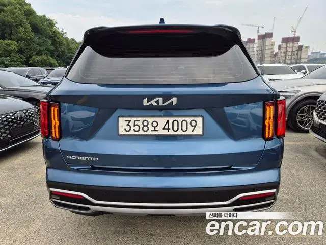 Kia Sorento 2023 — Фото 5/20