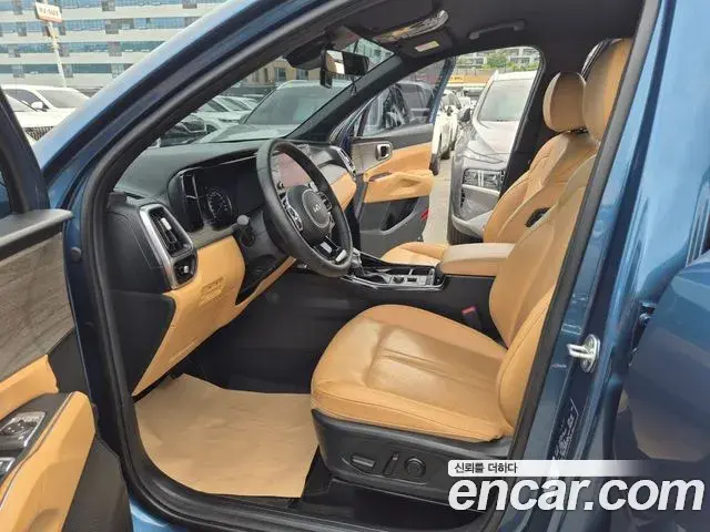 Kia Sorento 2023 — Фото 13/20