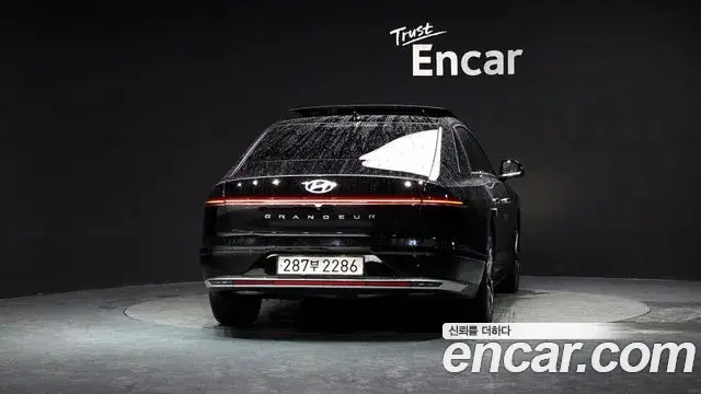 Hyundai Grandeur 2023 — Photo 4/20