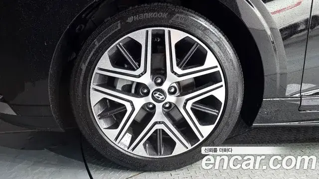 Hyundai Grandeur 2023 — Photo 5/20