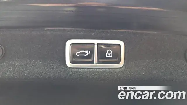 Hyundai Grandeur 2023 — Photo 16/20