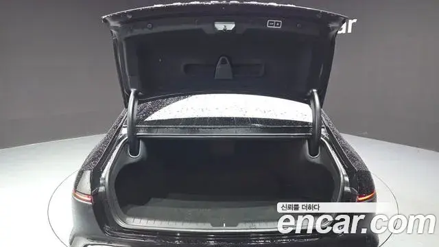 Hyundai Grandeur 2023 — Photo 17/20