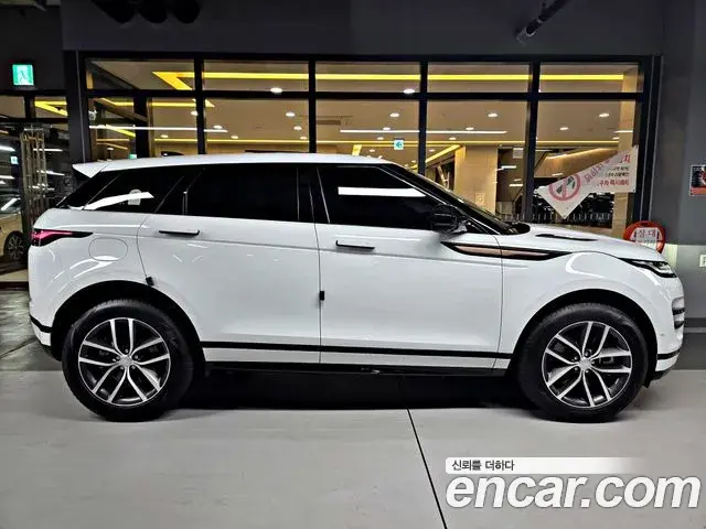 Land Rover Range Rover Evoque 2025 — ფოტო 18/20