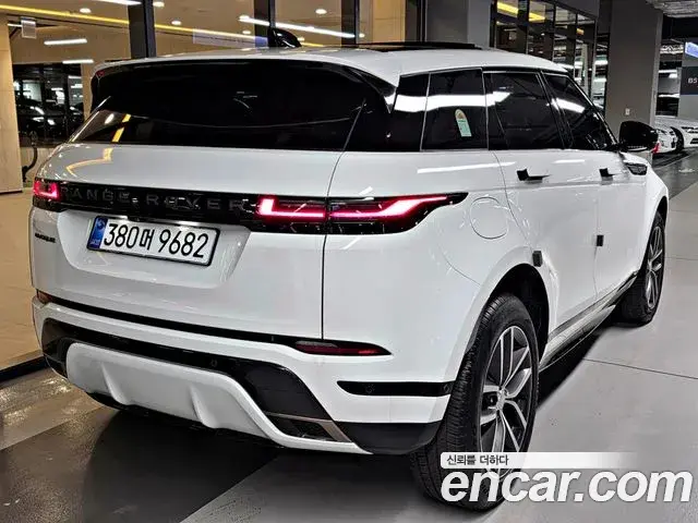 Land Rover Range Rover Evoque 2025 — ფოტო 11/20