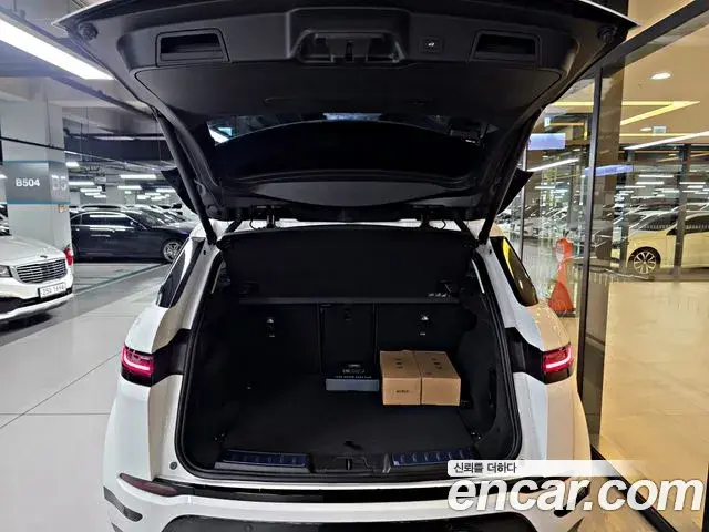 Land Rover Range Rover Evoque 2025 — ფოტო 15/20