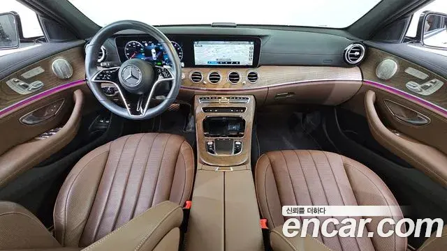 Mercedes-Benz E-Class 2023 — Фото 7/20