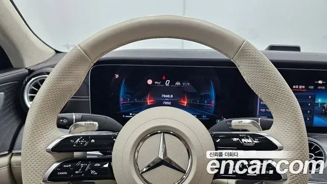 Mercedes-Benz AMG GT 2025 — Фото 6/18