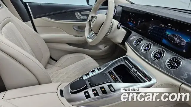 Mercedes-Benz AMG GT 2025 — Фото 7/18