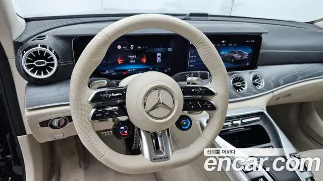 Mercedes-Benz AMG GT 2025 — Фото 12/18