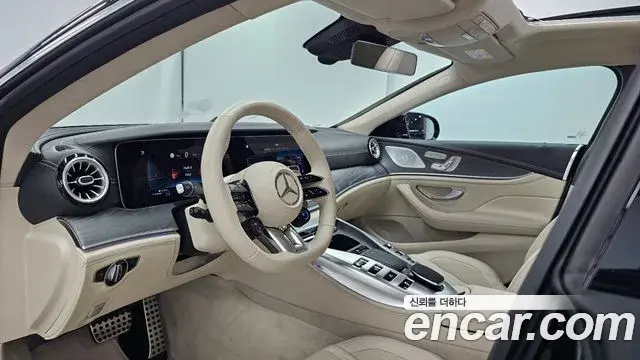 Mercedes-Benz AMG GT 2025 — Фото 13/18