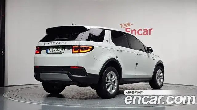 Land Rover Discovery Sport 2021 — Фото 2/20