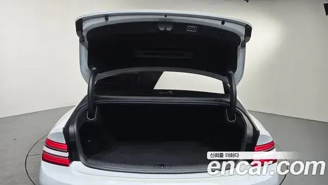 Genesis G80 2020 — Photo 15/20
