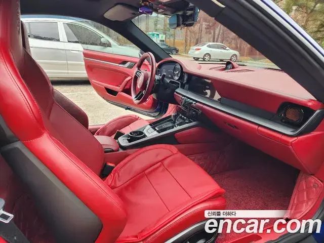 Porsche 911 2020 — ფოტო 19/19