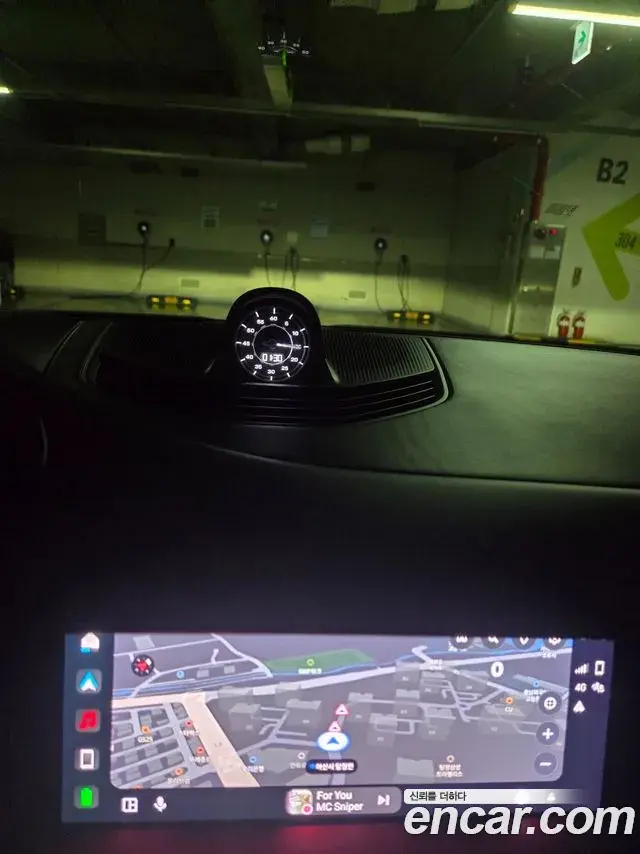 Porsche Taycan 2021 — Photo 14/20